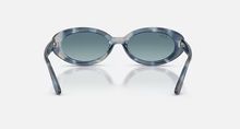 Cargar imagen en el visor de la galería, Ray-Ban 2223 Sunglasses