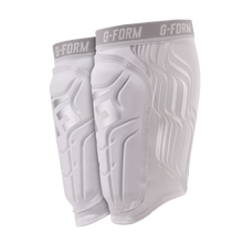 Cargar imagen en el visor de la galería, G-Form V2 Soccer Shin Guard (Adult)