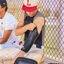Cargar imagen en el visor de la galería, McDavid Flex Ice Therapy Arm/Elbow Compression Sleeve.McDavid Flex Ice/Heat Therapy Arm/Elbow Compression Sleeve.McDavid Flex Ice/Heat Therapy Arm/Elbow Compression Sleeve