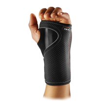 Cargar imagen en el visor de la galería, McDavid Wrist Brace/Adjustable