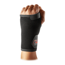 Cargar imagen en el visor de la galería, McDavid Wrist Brace/Adjustable