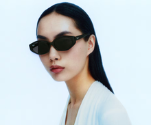 Cargar imagen en el visor de la galería, Ray-Ban RB4457D Sunglasses
