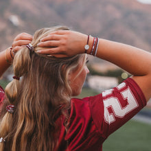 Cargar imagen en el visor de la galería, K'lani Hair tie Bracelet Game Day Maroon / Gray
