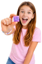 Cargar imagen en el visor de la galería, Fun Doh Mini Squishy Cube
