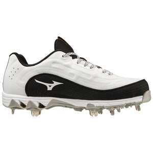 Mizuno 9-Spike Swift 8 Low Women's Metal Fastpitch Softball Cleat