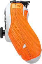 Cargar imagen en el visor de la galería, Lizard Skins DSP PS4 Controller Grip: 0.5mm Thick (Tangerine Orange)
