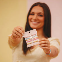 Cargar imagen en el visor de la galería, K'lani Embrace Hair Tie + Bracelet
