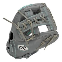 Cargar imagen en el visor de la galería, Rawlings Liberty Advanced Softball Glove

