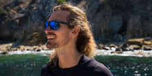 Load image into Gallery viewer, Costa Rinconcito Blue Mirror Polarized Polycarbonate (580P) Sunglasses
