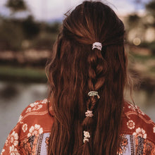 Cargar imagen en el visor de la galería, K'lani Explore Hair Tie + Bracelet
