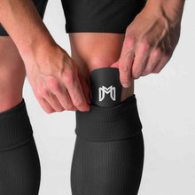 Cargar imagen en el visor de la galería, MediCaptain Mini Shin Guards
