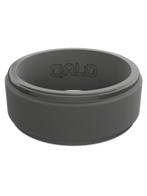 Cargar imagen en el visor de la galería, QALO Standard Men&#39;s Charcoal Step Edge Polished Silicone Ring
